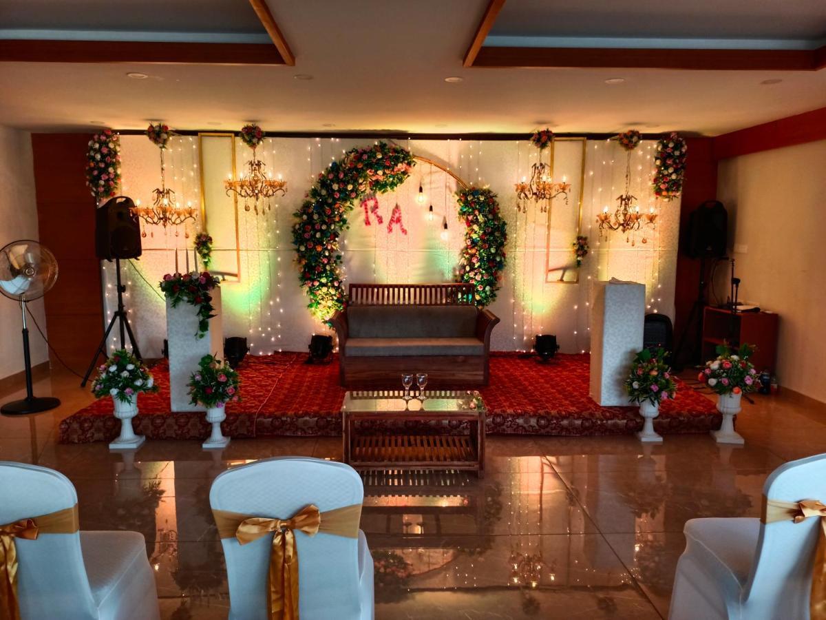 River Terrace Resort&Spa Kochi Exterior foto
